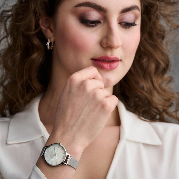 人気商品の リアクレア 32mm シルバーメッシュ アナログ腕時計