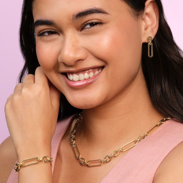 美品　ポルトガル　リスボン　オウリヴェザリア・ダ・モーダ　ゴールドネックレス 美品 ポルトガル リスボン オウリヴェザリア・ダ・モーダ ゴールド