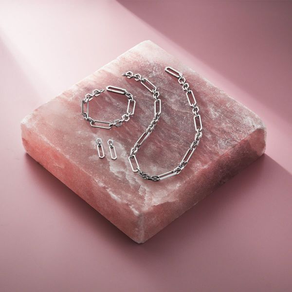 オリビア・バートン日本公式オンラインストア | OLIVIA BURTON